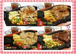 Nah, salah satu sajian ayam yang saat ini sedang populer yaitu ayam. Sambal Roketchiken Rocket Chicken Mangu Bandara Solo Posts Facebook Rosanty Channel 3 938 Views10 Months Cara Membuat Sambal Geprek Bensu