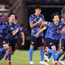 58分のシーン、久保は縦を見ているが前田は外を見ている 撮影／原壮史 【国際親善試合 u24日本代表vsu24スペイン代表 2021年7月17日 19:20キックオフ. Hzfmia 97zwcpm