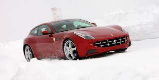 1 fue presentado oficialmente al público en el salón del automóvil de ginebra en marzo de 2011. 2016 Ferrari Ff Review Pricing And Specs