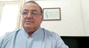 ¿Querés aliviar tus dolores?, Te invitamos a la charla sobre:, MEDICINA  REFLEJA a cargo del, DR. MIGUEL ANGEL CASCO, donde explicará el método, qué  patologías se pueden abordar y dará una demostración ...