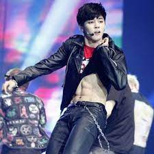 Leather Jacket Wave Don T Miss K Pop Stars Kpopmap Park Jimin Bts Bts Jimin Jimin Jungkook