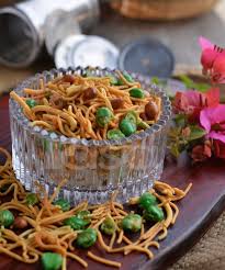Nyalakan mixer dan kocok mentega putih serta margarin sampai sambil menunggu, kita akan buat ganache kue. 5 Cara Buat Maruku Yang Sedap Rangup Memang Resipi Asli Masyarakat India Terbaik