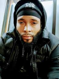 Happy birthday to my Brother who is the example of resilience, compassion,  tenacity, and strength! Kevin Nathaniel Thomas, happy birthday bro and many  more !! 👊🏾👑💪🏾