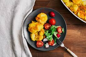 Rich And Creamy Vegan Potatoes Au Gratin Recipe Potatoes Au Gratin Vegan Christmas Dinner Dinner Recipes