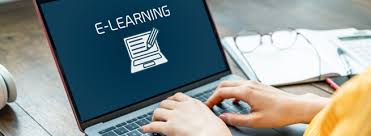 Développez votre expertise web et devenez webmaster avec la formation à distance de l'esecad. Coronavirus Peut On Profiter Du Confinement Pour Faire Une Formation Studyrama Pro