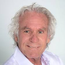 Yep, me too. I get more invisible each year 🥲and I find it to be a  fascinating challenge to take on.