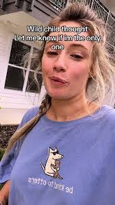 Ellie Akers's Instagram, Twitter & Facebook