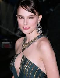 Black swan earned natalie portman an oscar for best actress, but she didn't even know the film's true tone. Natalie Portman Leads Black Swan Movie Fanatic