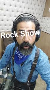 Arnold Almendarez's Instagram, Twitter & Facebook