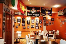 Il film prende ispirazione dall'omonima canzone, e segue le linee narrative dell'altrettanto omonimo concept album di claudio baglioni del 1972. Piccolo Grande Amore Restaurant Madrid Internationale Italienische Kuche In Meiner Nahe Jetzt Reservieren