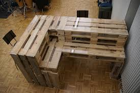 Hier zwei anleitungen die uns gut gefallen haben. Paletten Bar Design 21