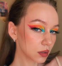 Sara Upton (sarauptonn)