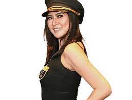 Elizabeth tan somewhere new feat elizabeth tan. Singer I Don T Mind A Sexy Image The Star