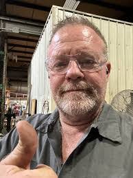 Derrick Schaefer's Instagram, Twitter & Facebook