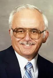 Lauren Kapp's Instagram, Twitter & Facebook