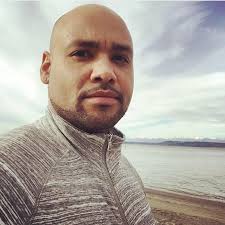 Aaron Feit's Instagram, Twitter & Facebook