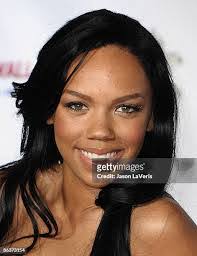 Naomi Stringer's Instagram, Twitter & Facebook