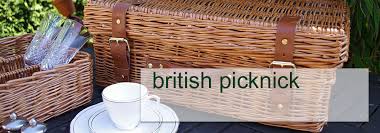 Korb, zum beispiel von einem lokalen korbmacher. British Picknick Picknickkorbe Picknickrucksacke Picknickdecken