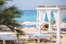 Valuta attrazioni e luoghi da vedere a taranto o nei dintorni, itinerari naturalistici, enogastronomici e culturali, visite a musei e luoghi storici. Vacanze Al Mare Di Taranto Ecco Le Spiagge Top
