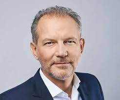 Highlights : A reinforced Executive Committee