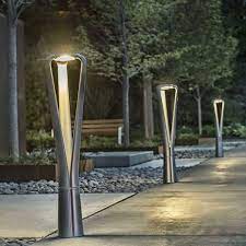 Garden bollards and posts are a popular choice when lighting your garden, they are usually used in numbers to line out a path, driveway, or around a pond or amung shubbery. Urban Bollard Light Contemporary Metal Led Fgp By Francisco Gomez Paz Landscapeforms Exterior Lighting Design Urban Lighting Landscape Lighting