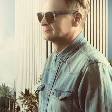 ADE LOVE 2023 Chart by Dennis Siemion