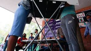 Un día antes de las elecciones, influencers en cada uno de estos influencers y personajes públicos, postearon en sus redes sociales las propuestas del partido. B5usamx Enthm