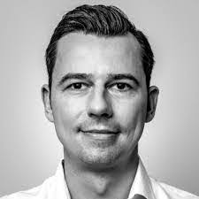 Michael Giesinger's Instagram, Twitter & Facebook