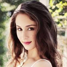 Isabella Tran (@LoveTomTW4ever)