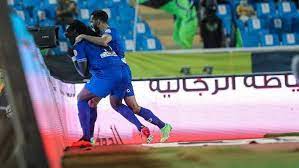 توج نادي النصر بلقب الدوري السعودي للمحترفين للموسم الرياضي 2018/2019 وذلك بعد فوزه على الباطن بنتيجة 2 1 وذلك في إطار المباراة التي جمعتهما مساء اليوم بالجولة الأخيرة. 0aqyrwlyniw Cm