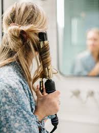 Posted on october 20, 2014 | by amanda holstein. Tutorial How To Get The Perfect Messy Ponytail Look The Effortless Chic