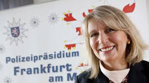 Volker kauder hält seit ungewöhnlich langer zeit die unionsfraktion erfolgreich zusammen. Staatsanwalt Ermittelt Gegen Hessens Lka Chefin Sie Soll Einen Richter Belogen Haben Hessen