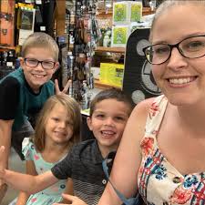 Is cash or debit better for the Bahamas?