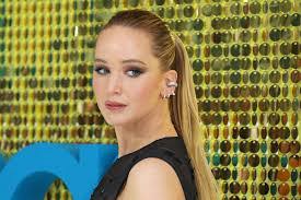 Jennifer Miley's Instagram, Twitter & Facebook