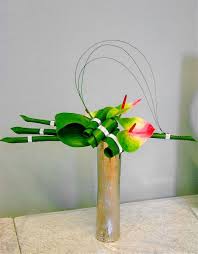 Bouquets A Caen Inspirations Florales Arrangements Floraux Tropicaux Arrangement Floral Ikebana Fleur Decoration