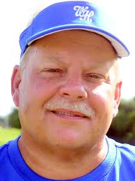 Winless 2016 season taught White House coach Jeff Porter perseverance