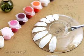 This is a tutorial of how to make glass plate flowers using a diamond drill bit, a machine screw, washers and a wing nut. How To Make Mini Pickle Dish Garden Art Flowers Empress Of Dirt