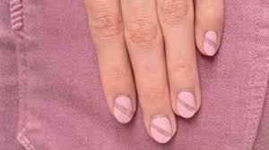 This manicure tool is ideal for classy nail ideas and for use at. Classy Nail Art For Short Nails Fashionisers C Part 6