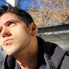 Dustin Alvis's Instagram, Twitter & Facebook