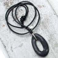 Mit unseren anleitungen könnt ihr alle wichtigen seemannsknoten lernen (und eine menge weiterer nützlicher knoten). Kreuzknoten Als Armband Verschluss Dsiho Schmuck