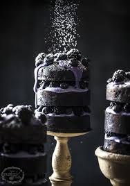 Wild Berry Pound Cake With Mascarpone Yogurt Creme Recette Gateau Gateaux De Mariage Traditionnels Chocolat