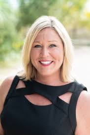 Desiree Mclean's Instagram, Twitter & Facebook