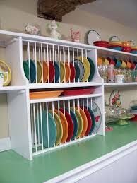 Berikut contoh gambar model desain rak piring dapur minimalis rak piring stainless rak piring aluminium sebagai inspirasi anda dalam memilih rak piring untuk dapur minimalis. Model Lemari Rak Piring Minimalis Kaca Kayu Aluminium