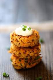 Croquettes De Quinoa Carottes Feta Et Ail Des Ours On Dine Chez Nanou Recettes De Cuisine Croquettes Ail Des Ours