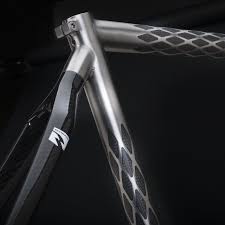 Holland Exogrid Handmade Bicycles I M Not Normally A Big Bike Geek But Love The Look Of This Velo Velo Design Velo Vert