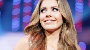 Explore more searches like rtl moderatorinnen bikini. Erneute Panne Bei Let S Dance Swarovski Verwechselt Rtl Moderatorinnen