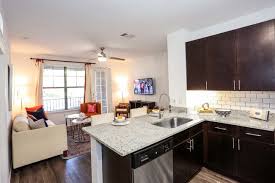 Call our leasing team to tour one of our renovated apartments today! 5 West Apartments For Rent In Tampa Fl Forrent Com