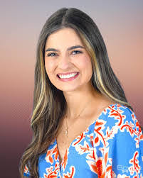 Angie Windle's Instagram, Twitter & Facebook