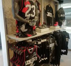 Maybe you would like to learn more about one of these? Club La Boutique Jordan De Paris Aux Couleurs Du Psg Culturepsg