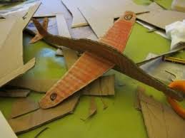 Tutoriel Avions En Carton Avec Gabarit Et Patron Avion En Carton Carton Emballage Carton